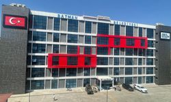 Belediyeden Dikkat Çeken Değişiklik:" Büyükşehir" Yazısı Sessizce Söküldü