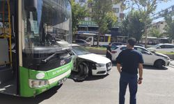 Batman'da otobüs ve iki otomobil çarpıştı