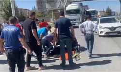 Hafif ticari araç, anne ve 2 çocuğuna çarptı