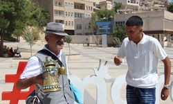 Mardin'de 40 yıldır çarşı ve sokaklarda "Mırra" satarak geçimini sağlıyor