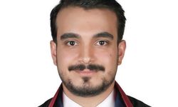 TIR'a arkadan çarpan otomobilin sürücüsü avukat öldü