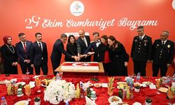 Batman’da Cumhuriyetin 102. Yıl Dönümü Kutlamaları Kabul Töreni ile Sona Erdi