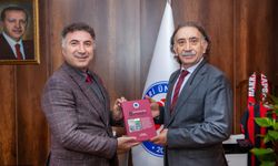 Rektör Demir, Hakkari Üniversitesi'ndeydi