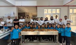 Minik Şefler Mutfakta: Hasankeyf’te Pizzayla Tatlı Bir Öğrenme Deneyimi!
