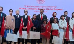 Batman’ın Gururu Hatice Azra Sucu’ya İki Bakan’dan Ödül verildi