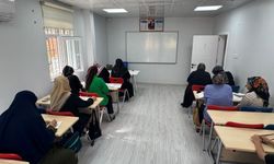 Petrolkent Aile Destek Merkezinde Okuma Yazma Kurslarına Yoğun İlgi