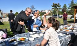 İl Müdürü Ciğer Özel Öğrencilerle Aynı Sofrada