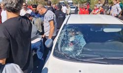 Rojin Kabaiş için yapılan yürüyüşte, üniversite öğrencisine otomobil çarptı