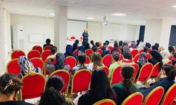 Yeni Öğrencilere "Uyum Programı" Morali