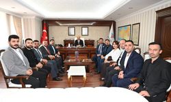 Genç Sağlık Sendikası Yönetimi Vali Canalp’ı Ziyaret Etti