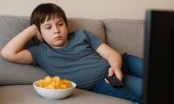 Her dört çocuktan biri kilolu