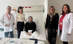 24 haftalık bebeğe anne karnında omurilik ameliyatı