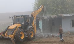 Batman’da Ruhsatsız Yapıların Yıkımı Başladı