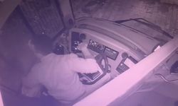 Trafikte yolcu otobüsü sürücüsüne silahla ateş açıldı