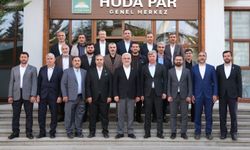 Başkan Özhan, Ankara'daki yerel yönetim programına katıldı