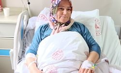 Karnından 8,5 kiloluk kitle çıkarıldı