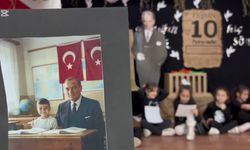 Anaokulu öğrencilerine yapay zeka ile Atatürk sürprizi