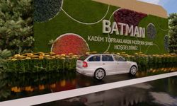 Şehir girişine Işıklı “Batman” Yazısı ve Peyzaj düzenlemesi