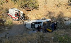 İşçileri taşıyan pikap devrildi: 4 yaralı