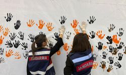 Jandarmadan 25 Kasım’da Anlamlı Etkinlik: 350 Vatandaşa KADES Eğitimi