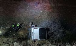 Maden işçilerini taşıyan servis uçuruma yuvarlandı: 2'si ağır 15 yaralı