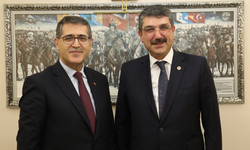 Nasıroğlu, hayati öneme sahip üç proje için Strateji ve Bütçe Başkanı ile görüştü