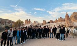 Batmanlı Gençler Kapadokya’da Tarih Ve Kültür Yolculuğuna Çıktı