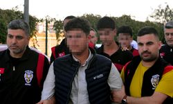 Parkta lise öğrencilerini dövüp, bıçaklayan 6 şüpheli yakalandı; 1 tutuklama