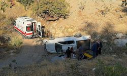 İşçileri taşıyan pikap devrildi: 4 yaralı