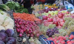 Kış Mevsimin Vitamin deposu sebze ve meyveler tezgahta