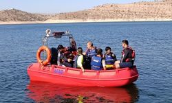 Batman'da gerçeği aratmayan Su Üstü Arama ve Kurtarma Tatbikatı