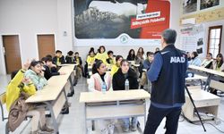 Öğrencilere uygulamalı deprem eğitimi