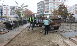 KALDIRIM ONARIM ÇALIŞMALARI KENT GENELİNDE SÜRÜYOR