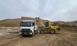 Kozluk’ta Okul Bahçesinden Köy Yollarına Yoğun Mesai