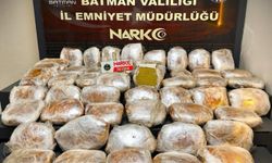 Otomobilde 56 Kilo Toz Esrar Ele Geçirildi: 3 Tutuklama