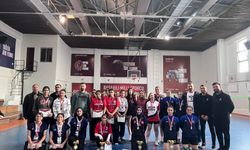 Batman’da Badmintonun Zirvesi Yahya Kemal Beyatlı’dan