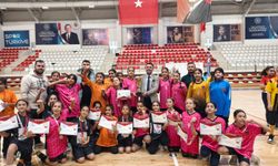 Batman’da Küçük Kızlar Hentbol Heyecanı