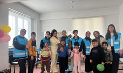 Gençlerden Örnek Davranış