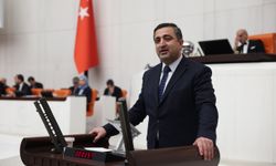 Bütçe açığı borçlanmayı, borçlanma faizi, faiz ise yoksulluğu büyütmektedir