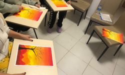 Süveybe Yurdu’nda Fırçalar Konuşuyor