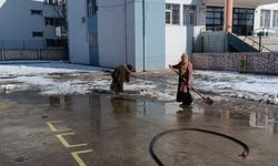 Batman’da 250 Okulda Kar ve Buz Temizliği