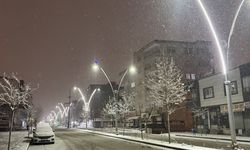 Batman’da beklenen kar yağışı başladı