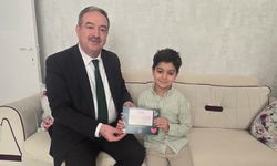 Minik Öğrencinin Karne Heyecanına Ortak Oldular