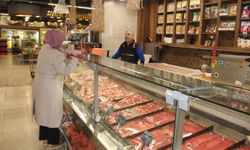 Sofrada Et Daralması: Kırmızı Et Gramla, Tavuk Parça Parça, Balık Havanın İnsafına Kaldı