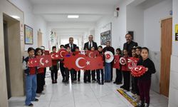 Eğitimde İkinci Dönem Bayrak Sevgisi Dersiyle Başladı