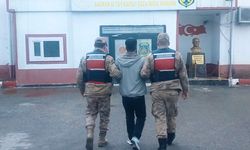 Firari Hükümlü Ailesiyle Vedalaşmaya Gelince Yakalandı!