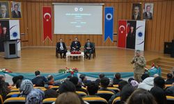 Gençler Dijital Tuzaklara Karşı Uyarıldı