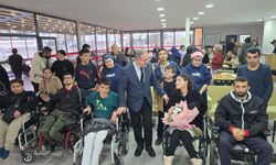 Özel Bireylere Moral Desteği