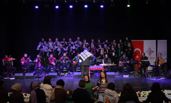 Sanatseverler Batman’da Halk Müziği Konserinde Buluştu