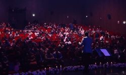 TAYFUN ÖZTOPRAK’TAN TÜRKÜ ZİYAFETİ